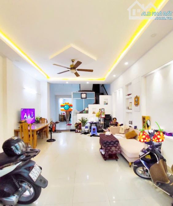 NHÀ Q2 RẤT ĐẸP: HXH NGUYỄN DUY TRINH – 96M – 4 TẦNG – CHỈ 10,5 TỶ - 3