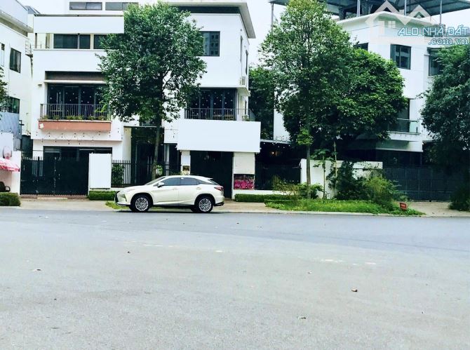 🇻🇳🇻🇳🇻🇳 BÁN BT NGOẠI GIAO ĐOÀN - MP NGUYỄN XUÂN KHOÁT, HUỚNG NAM. GIÁ 205 TỶ - 3