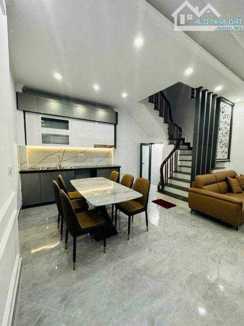 KHƯƠNG ĐÌNH – 46m mt 3.9m 5 tầng Chỉ 8,9 tỷ - 4