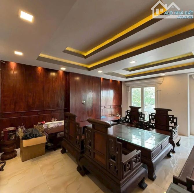 BÁN NHÀ 3,5 TẦNG, MT ĐƯỜNG HOÀNG VĂN THỤ, VẠN THẮNG, 196,7M2, GIÁ 29,5 TỶ. CN23.8 - 4