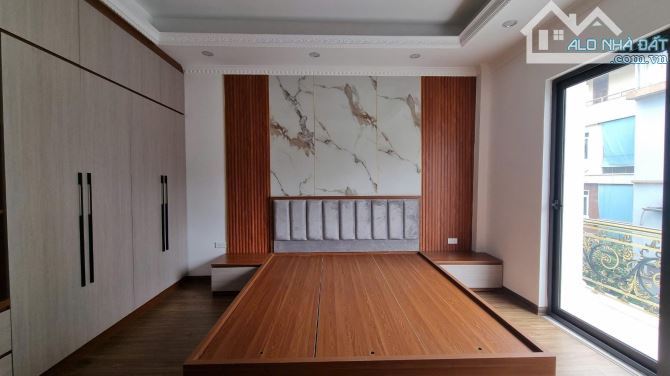Bán Nhà Phố Xuân La Dt 35m2 Mt 4 mét 5 tầng mới koong 7.75 tỷ, BA BƯỚC HỒ TÂY CỰC ĐẸP - 4