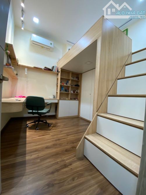 Nhà bán: đường Gò Dầu. Q Tân Phú. DTSD 44m2. 4 tầng. Giá 7,1 tỷ - 4