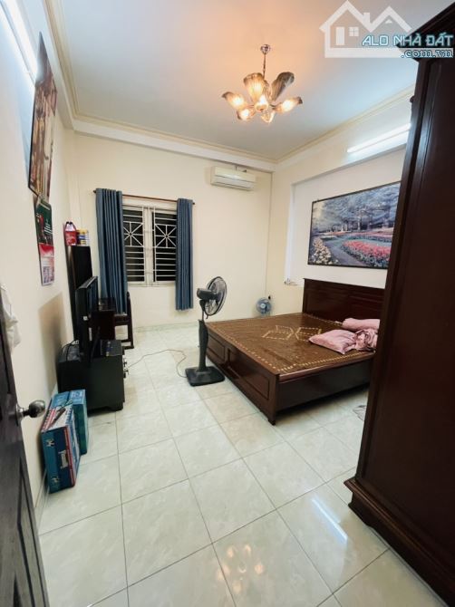 BÁN NHÀ 4 TẦNG MẶT TIỀN CÔNG VIÊN, ĐS21, PHƯỜNG 8 , GÒ VẤP, DT 64M ,4*16, GIÁ 9.6 TỶ - 4