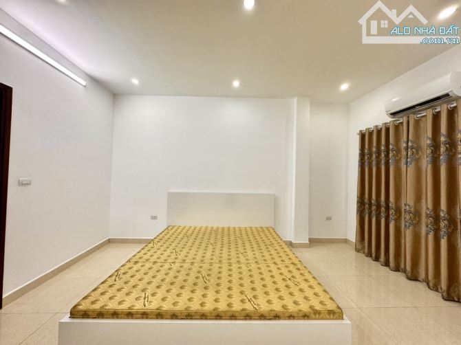 NHÀ ĐẸP MỚI 2 THOÁNG - ĐƯỜNG Ô TÔ TRẢI NHỰA - 4
