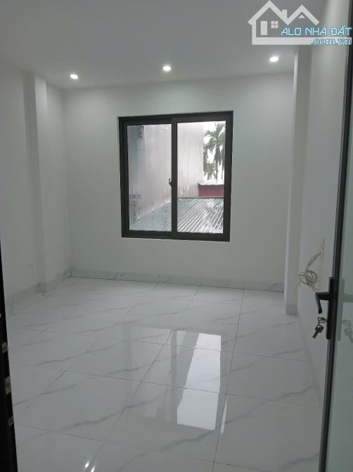 Nhà đẹp Quỳnh Đô Vĩnh Quỳnh Thanh Trì 42m 4 tầng  giá 5,4 tỷ ô tô đỗ cửa chủ thiện chí - 4