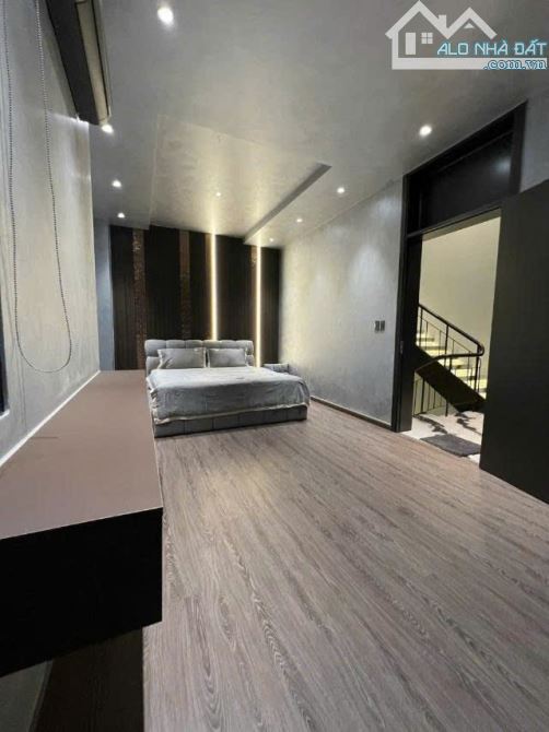 Bán biệt thự Phú Mỹ Hưng -126m2, 40 tỷ, Tân Phong, Quận 7, HCM chỉ với view đẹp - 4