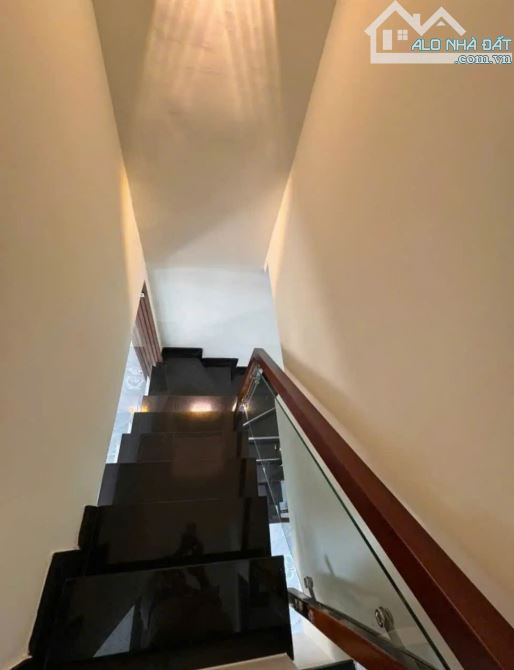 BÁN NHÀ 3 LẦU MỚI – HẺM 4M PHÚ THỌ HÒA – DT 4x10M 3PN 4WC GIÁ 5.2 TỶ - 4