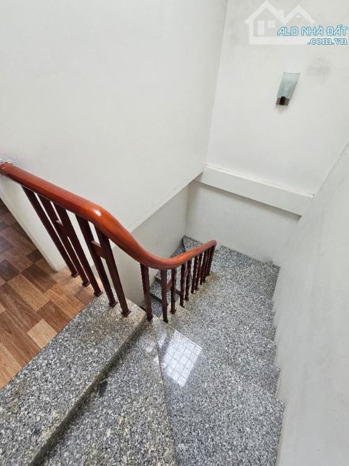 Bán nhà Cự Khối - Long Biên 31m2 đủ nội thất ngõ nông nhỉnh 5 tỷ - 4