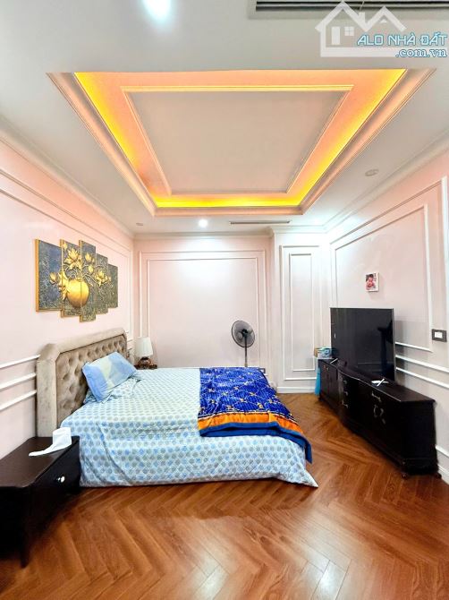 Đấu giá Ngô Thì Nhậm Hà Đông 100m2*5T, mặt tiền 8m Plo vỉa hè oto tránh, Kinh doanh, 28 tỷ - 4