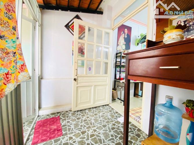 Bán nhà gần emart Phan Huy Ích nở hậu 3,2m, sổ riêng, hơn 3 tỷ - 4