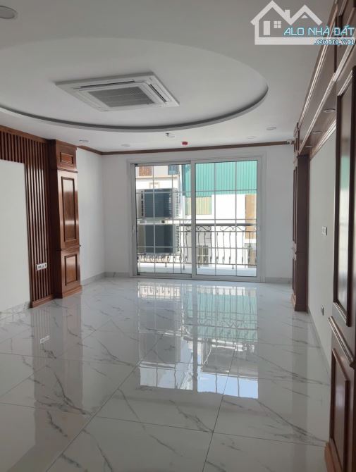 BÁN TOÀ VĂN PHÒNG MẶT PHỐ NGUYỄN XIỂN 96m2x8T THANG MÁY - 69 TỶ - 2 MẶT TIỀN - HOÀN CÔNG - 4