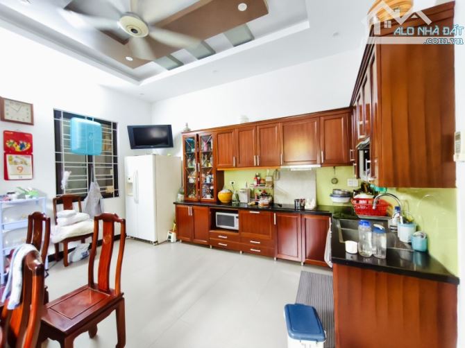 Bán nhà Cổ Linh,Long Biên 5 tầng,85m,mt5m oto tránh,kinh doanh nhỉnh 27 tỷ - 4