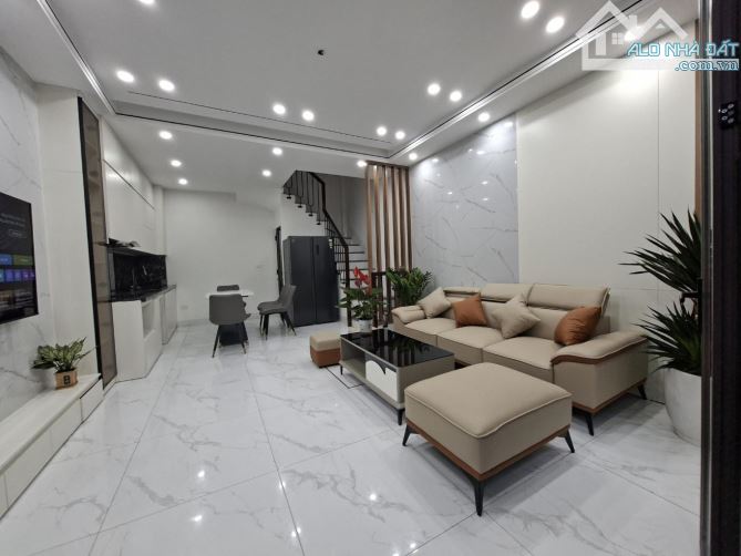 ❤️❤️ CỰC HIẾM- HƠN 7 ĐỒNG - 45M - NHÀ DÂN XÂY PHỐ TRẠM , NGÕ NÔNG GẦN Ô TÔ , NHIỀU TIỆN ÍC - 5