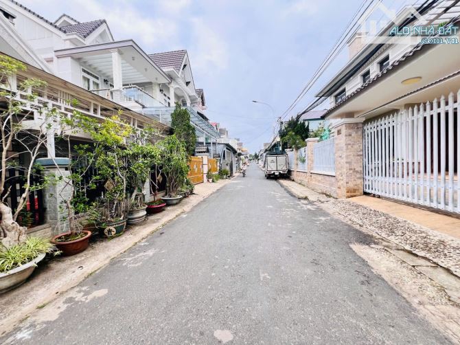 Bán nhà riêng 2 mặt tiền Bế văn Đàn, p12, Đà Lạt, 5 tỷ, 113m2, giá rể nhất khu vực. - 5