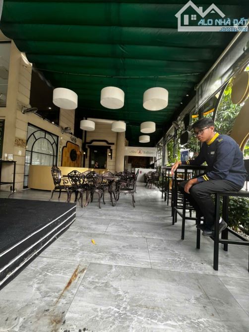 Cần cho thuê mặt bằng góc đường lớn khu Hưng Gia Phú Mỹ Hưng Quận 7 thích hợp kinh doanh - 5