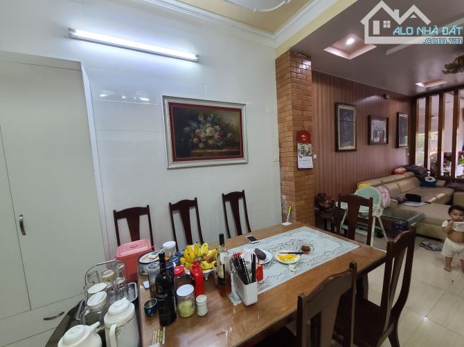 Có 102! Hơn 21 Tỷ- Bán Nhà Hoàng Văn Thái, Thanh Xuân -55x3T- Mặt Phố-Lô Góc-Vỉa Hè-KD.