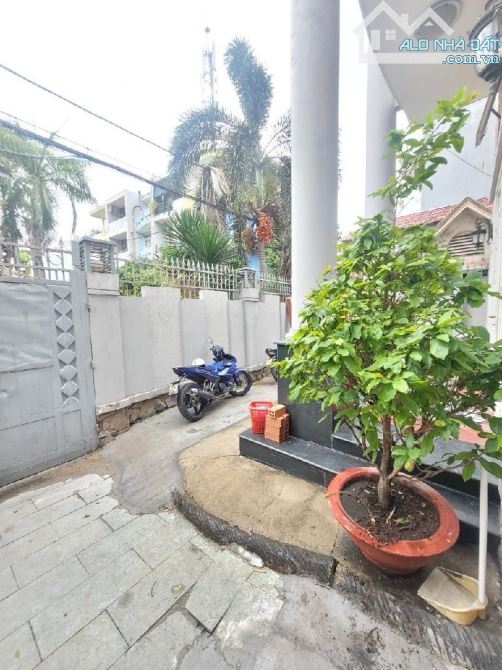 Biệt thự 10x18m, đường 10m, Đặng Thuỳ Trâm. Gần Đại Học Văn Lang - 5