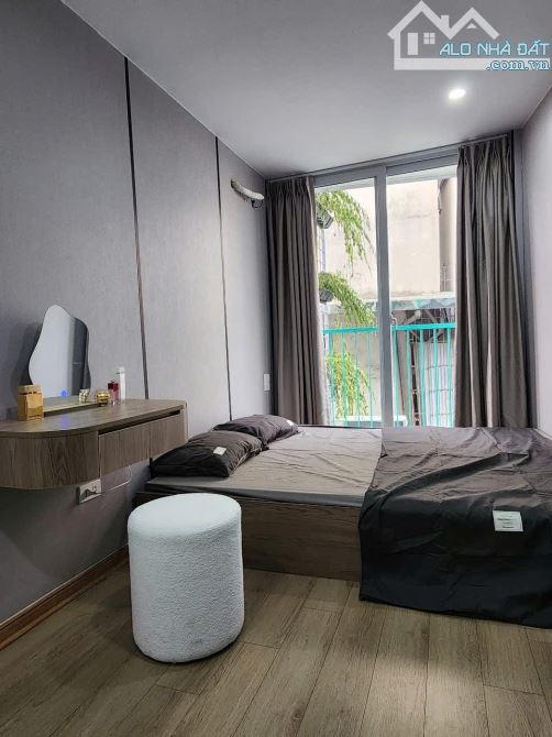 BÁN NHÀ TRƯƠNG ĐỊNH HAI BÀ TRƯNG - 26M 5T MT 9.5M - LÔ GÓC 2 MẶT TIỀN SỔ ĐỎ RIÊNG NỞ HẬU - 5