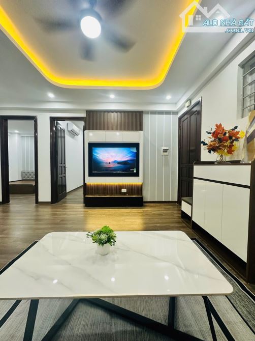 Chỉ 4.5 tỷ sở hữu ngay căn hộ chung cư 63m2 Khu Đô Thị Linh Đàm 2N2VS full nội thất