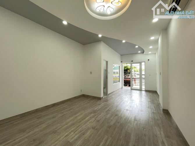 bán nhà phố gần biển gần chợ đêm 52m2 ngang 4 mặt tiền Nguyễn Thị Minh Khai - 5