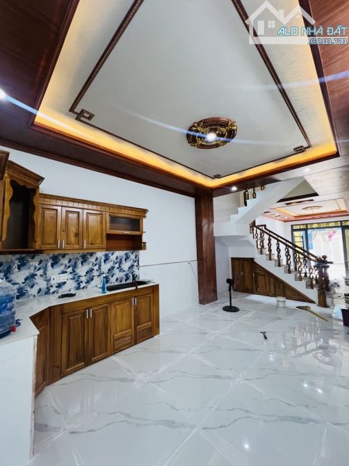 Gấp Bán nhà Bình Tân, Hương lộ 2, hẻm 12m, 3 tầng, nhỉnh 7 tỷ - 6