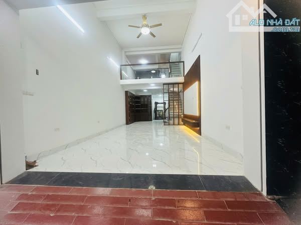 bán nhà nguyễn thái học, huỳnh thúc kháng ,46m 5 tầng , kinh doanh , giá chỉ hơn 12 t.ỷ - 6