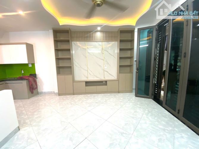 Hàng Hiếm !!!Nhà bán ngay gần tàu điện trên cao, Hồ Mỗ Lao, đường Trần Phú -6tỷx - 6