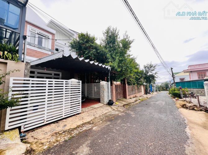 Bán nhà riêng 2 mặt tiền Bế văn Đàn, p12, Đà Lạt, 5 tỷ, 113m2, giá rể nhất khu vực. - 6