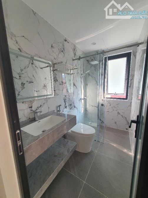 BÁN NHÀ NGUYỄN VĂN CỪ – Ô TÔ TRÁNH - TRUNG TÂM – 43M2 CHỈ 14,2 TỶ - 6