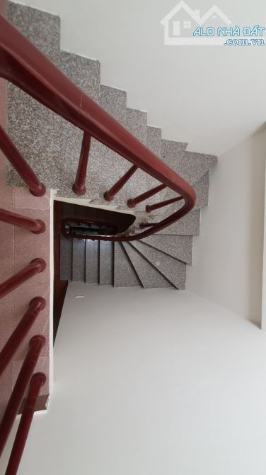 Bán Nhà ngõ 554 Trường Chinh 35m2 5 Tầng ngay Ngã Tư Sở Đống Đa - Giá 6.15 tỷ - 6