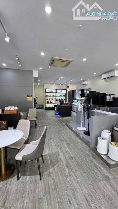 Bán nhà mặt phố Lạc Long Quân, thang máy, kinh doanh, mặt tiền rộng, vỉa hè 4 ô tô đỗ - 6