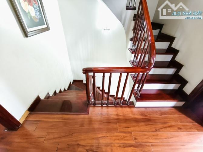 Bán nhà Cổ Linh,Long Biên 5 tầng,85m,mt5m oto tránh,kinh doanh nhỉnh 27 tỷ - 6