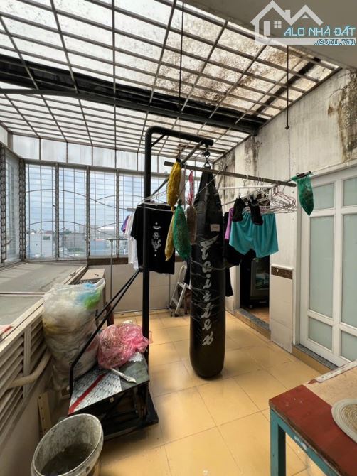 Nhà măt tiền Nguyễn Phúc Chu p15 tân bình 5 tầng ngang 6,1 x20 - 7