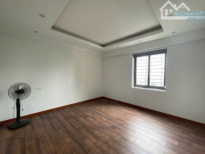 Bán căn hộ chung cư Việt Hưng120m2, 3 ngủ,2 VC, lô góc, tầng cao, full nội thất, nhỉnh 5 t - 7