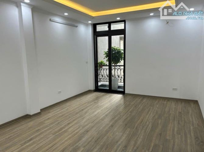 KHƯƠNG ĐÌNH – 46m mt 3.9m 5 tầng Chỉ 8,9 tỷ - 8