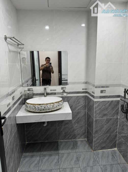 Bán Nhà Phố Xuân La Dt 35m2 Mt 4 mét 5 tầng mới koong 7.75 tỷ, BA BƯỚC HỒ TÂY CỰC ĐẸP - 8