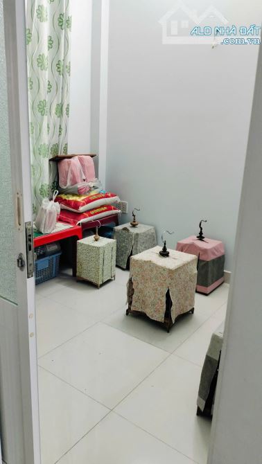 NGỘP BANK Nhà 2 tầng Mặt tiền đường TX22 phường TX Q12, dt 69m2 (4,5mx15m), Đường 16m - 8