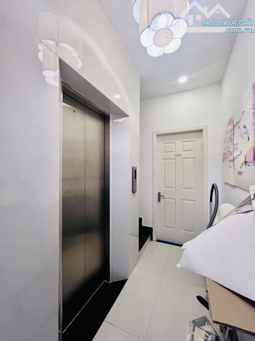 Bán Nhà Thạnh Lộc Q12 - 60M2 ( 4 x 15m ) - 5Tầng - Hẻm HXH 8m  -  Chỉ 5,5Tỷ. - 8