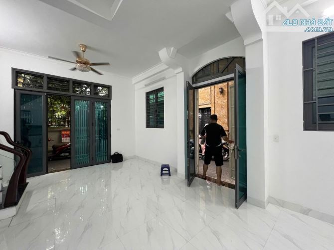 VƯƠNG THỪA VŨ-THANH XUÂN-LÔ GÓC 2 MẶT TIỀN-Ô TÔ VÀO NHÀ-PHÂN LÔ QUÂN ĐỘI-SỔ VUÔNG-14.5 TỶ - 4