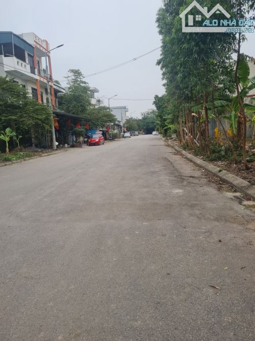 Bán Đất Đường Nguyễn Thái học , Tân Mỹ, TP Bắc Giang. 104m2, MT4,5m. Đường 20m. Giá 2,8 tỷ