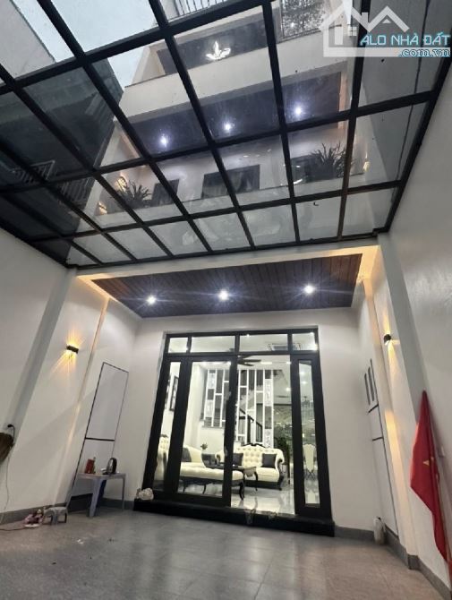 BÁN NHÀ NGUYỄN KHÁNH TOÀN NGÕ THÔNG ÔTÔ DỪNG ĐỖ MỚI ĐẸP Ở NGAY 35Mx5T 7.6TỶ