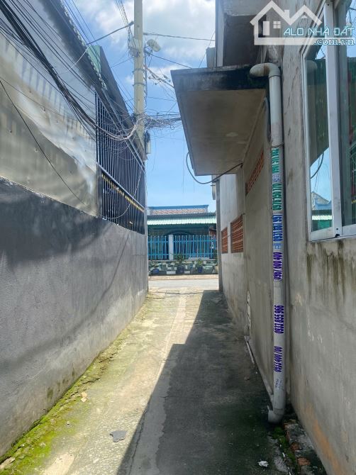 BÁN NHÀ CẤP 4 SỔ HỒNG RIÊNG 2/TRỊNH THỊ MIẾNG,THỚI TAM THÔN, HÓC MÔN