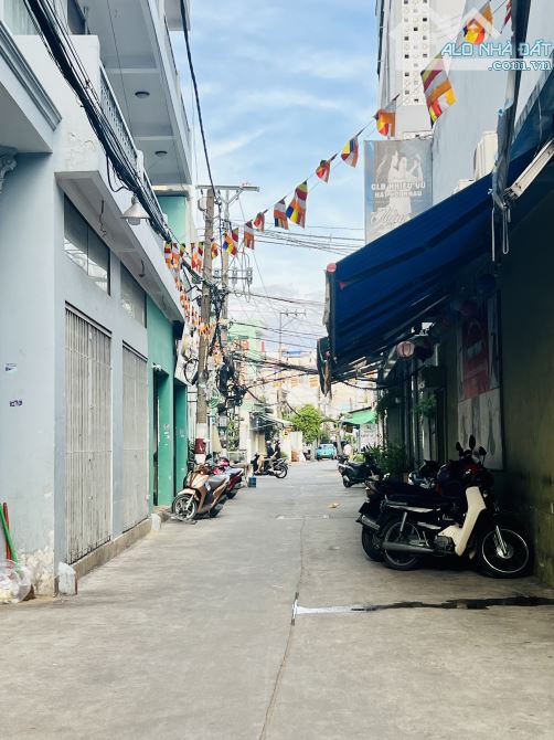 🏡(Q.TÂN PHÚ) SIÊU PHẨM - 3 TẦNG - HẺM XE HƠI - HOÀ BÌNH - NHÀ MỚI CHỈ 6,3 TỶ 🔥