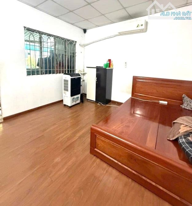 BÁN NHÀ QUỐC LỘ 13 - ĐƯỜNG SỐ 8 GẦN CHỢ BÌNH TRIỆU - GẦN 65M2 - NHỈNH  4 TỶ - SỔ VUÔNG VỨC