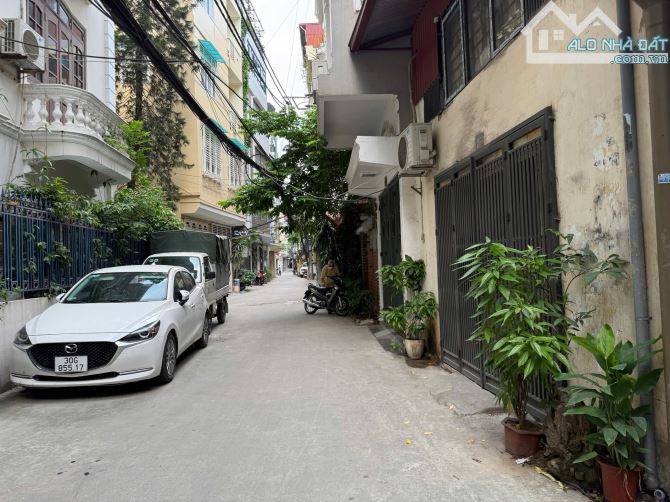BÁN GẤP NHÀ PHỐ THÁI HÀ - ĐỐNG ĐA - SỔ PHÂN LÔ -2 MẶT TIỀN Ô TÔ TRÁNH 90MX3.5T MT:5M 30TỶ