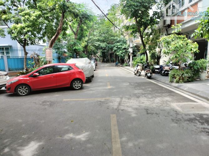 MẶT PHỐ ÂU CƠ - Ô TÔ TRÁNH - THÔNG SỐ LÝ TƯỞNG - MỘT MẶT PHỐ MỘT MẶT NGÕ 2 THOÁNG TRƯỚC SA