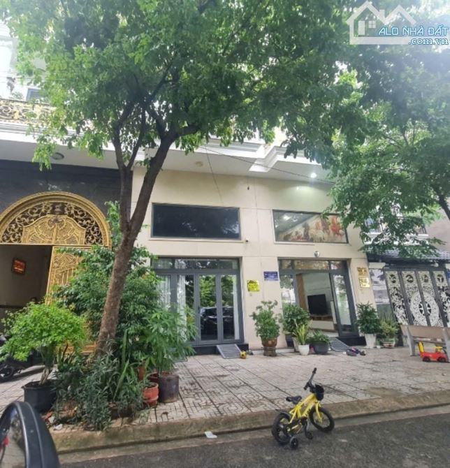 CHỦ BÁN NHANH, GIẢM SÂU, CÒN 5TY999, 5 TẦNG, ĐƯỜNG 10M, VỈA HÈ 3M. TRẦN THỊ CỜ, Q12