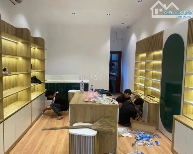 KHỦNG! Mặt Tiền Khuông Việt, Tân Phú – 208m² (6.5x32m) - Xây Biulding Cực Đẹp - 25 Tỷ!
