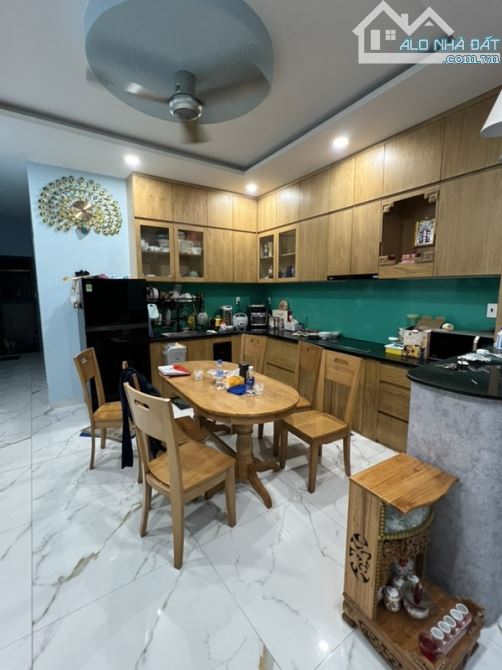 Giảm 0.5tỷ bán nhanh nhà 2 tầng mới đẹp 96m2, Đường 297, Phước Long B, giá còn 7tỷ
