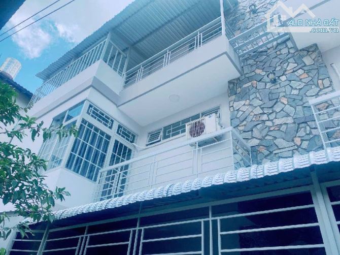 Bán Nhà 3 Tầng Khu Bên Sông Hiệp Bình Chánh 106m2 Ngang 6.5m Gần Gigamall Nhỉnh 8 Tỷ